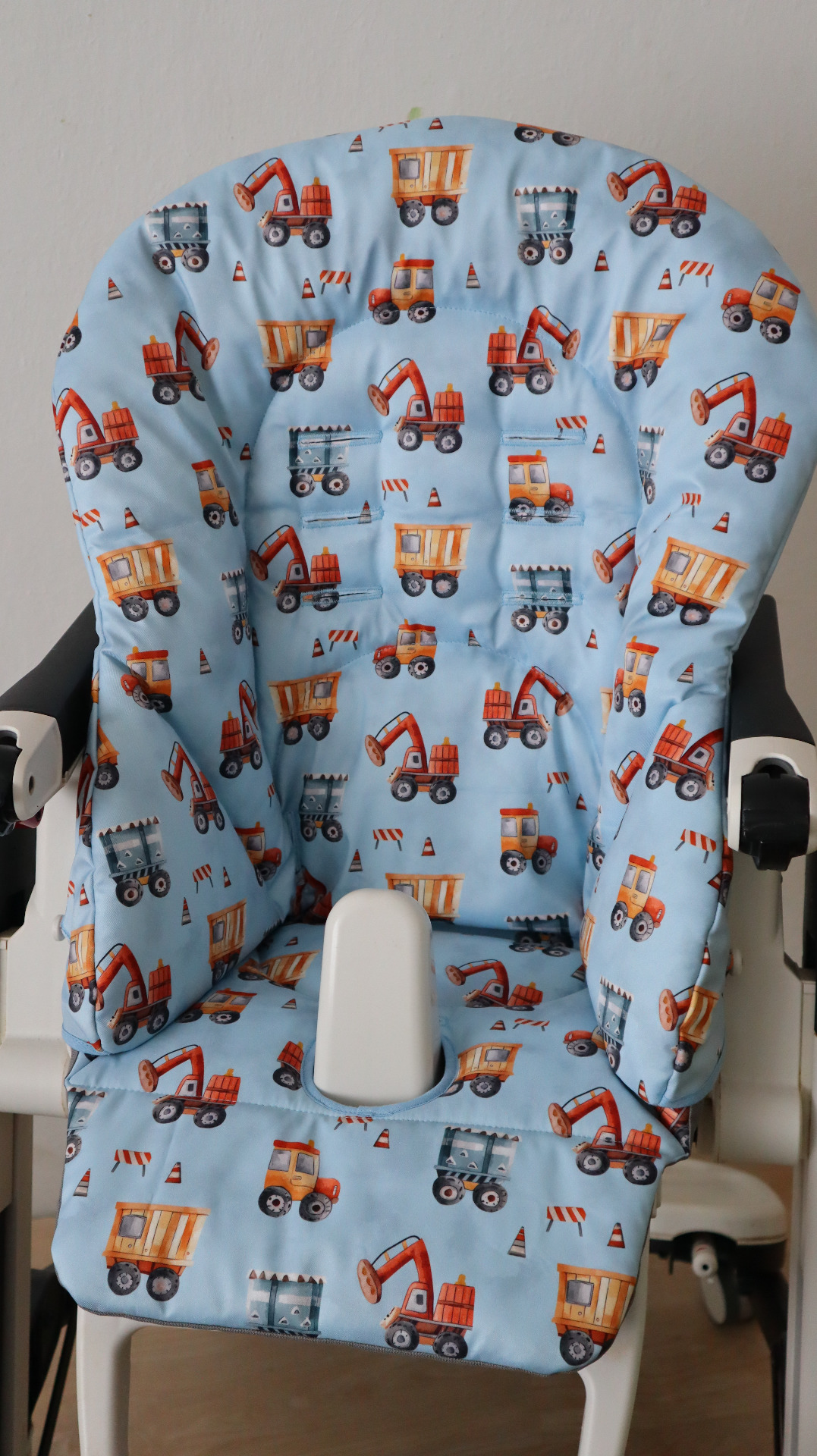 nákladní auta a bagry - sv.modrá