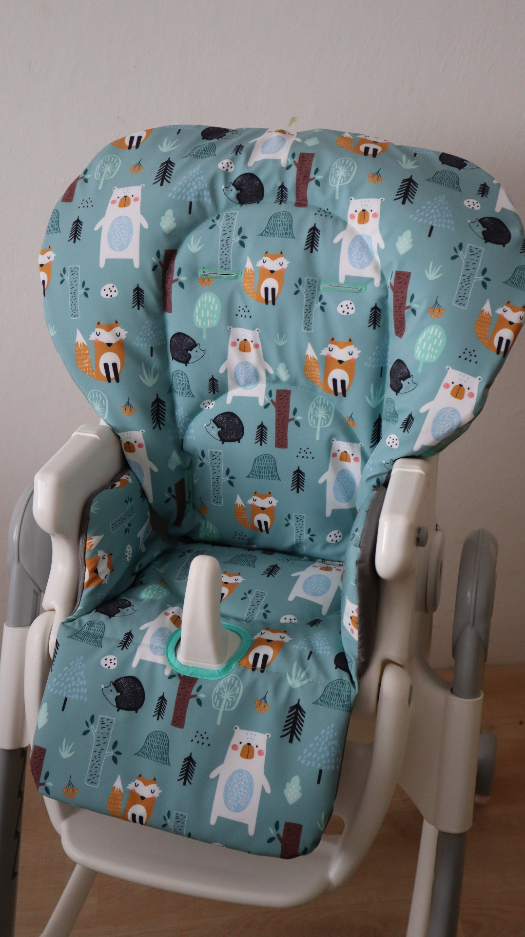 petrol forest tmavá máta